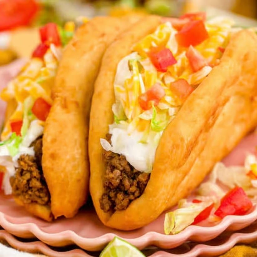 Asada / Steak Chalupa.